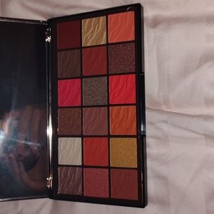 Revolution Fierce Wild Animal Palette Eyeshadow new